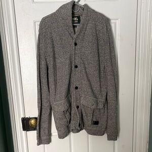 Roots Shacket